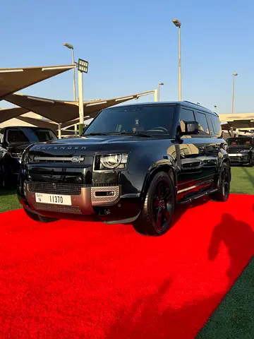 لاند روفر ديفيندر 110 X-Dynamic HSE P400 خليجي بحالة الوكالة التامة وسعر عرض ممتاز