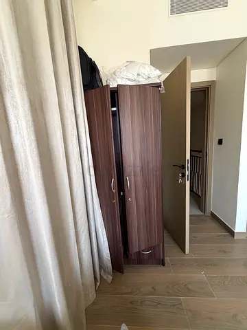 Wooden 2-Door Wardrobe in excellent Condition - Brown almost new