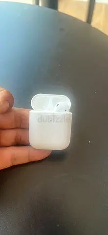 Original Apple AirPods (2nd Generation) with Wireless Charging Case 🎧
