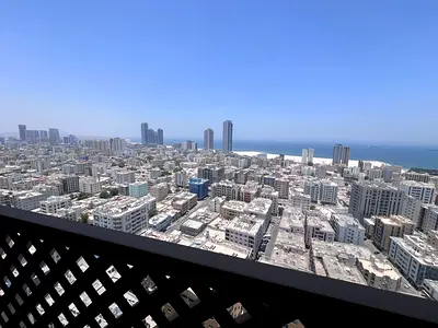 أول ساكن بإطلالة بحرية | 3 غرف + غرفة خادمة | شهر مجاني | كورنيش عجمان