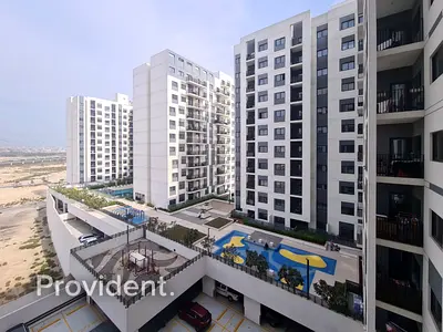 Near Mall | Chiller Free | Near Metro