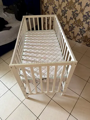 White Wooden Baby Crib with Mattress - Good Condition
