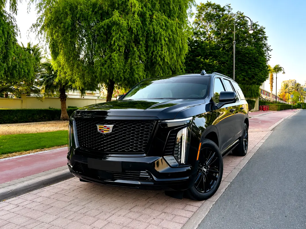 Cadillac Escalade 2025 — photo 1 of 20