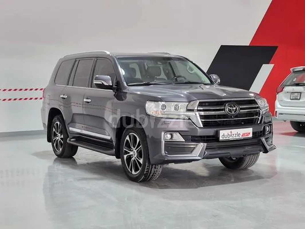 Toyota Land Cruiser 2021 — photo 1 of 20