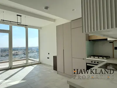 Huge Layout | Mid Floor | Great Amenities