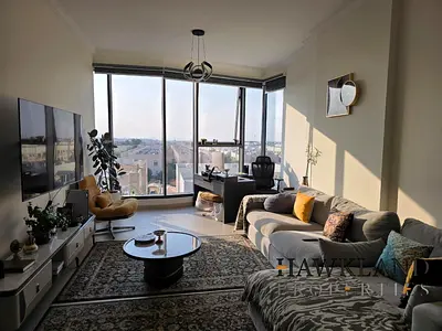 Spacious 2BR | Prime Location | Community View
