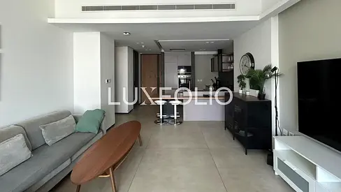 Bright and Spacious | Pool View | Semi Furnished