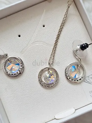 Lovisa jewellry set - Earrings and Necklace