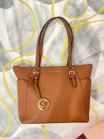 Michael kors . Mk jet set tote bag