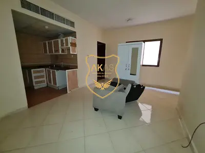 No Cash Deposit | 6 Payments | Free Sand Parking | Separate Kitchen