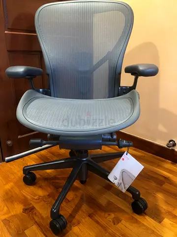Most Comfortable Remastered V2 Version Herman Miller Aeron Chair Fully Adjustable Size B Graphite