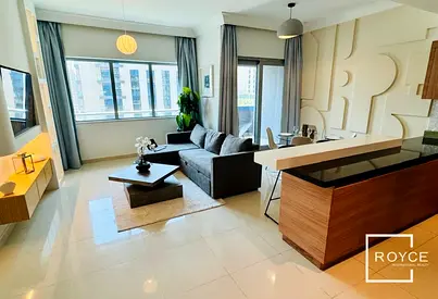 Fully Furnished | Upgraded | Mid Floor | Available
