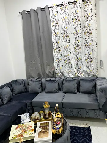 Grey L-shaped Sofa with Matching Cushions and Curtains (Set)