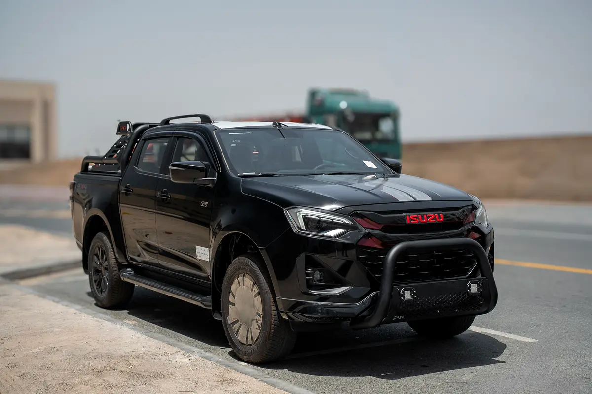 Isuzu D-Max 2026 — photo 1 of 20