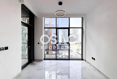 Brand New | Luxurious Living | Multiple Cheques