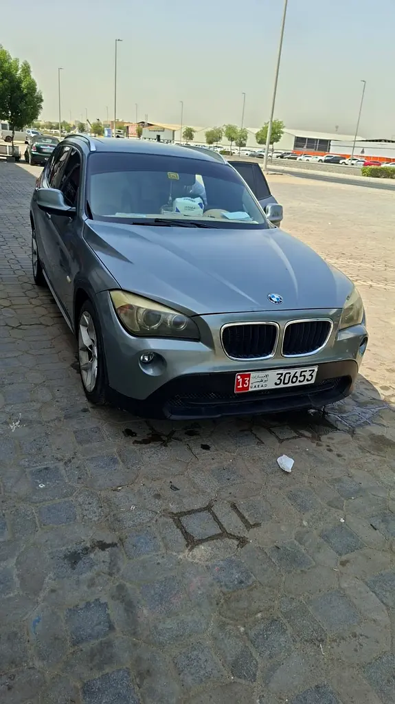 BMW X1 2011 — photo 1 of 7
