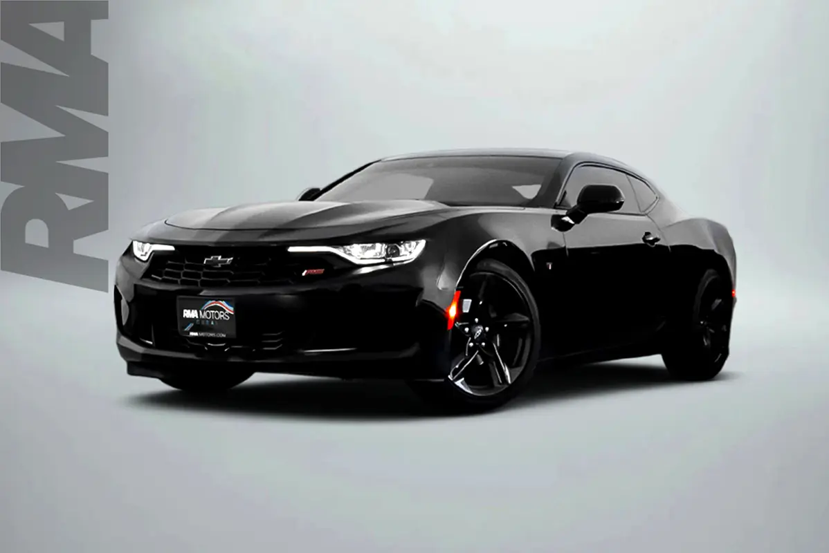 Chevrolet Camaro 2021 — photo 1 of 14