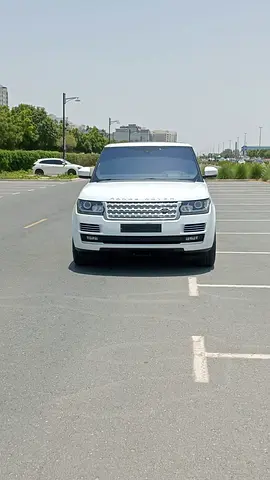 Land Rover Range Rover Vogue SE Supercharged 2016 GCC Specs Lady driven