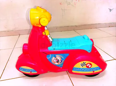 Fisher Price Laugh  Learn Smart Stages Scooter