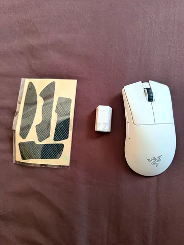 Razer DeathAdder V3 Pro Wireless Gaming Mouse