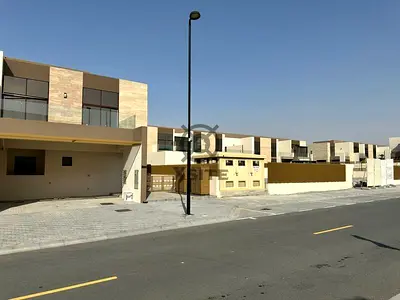 Spacious 4 BR | Below Market Price | Corner Unit