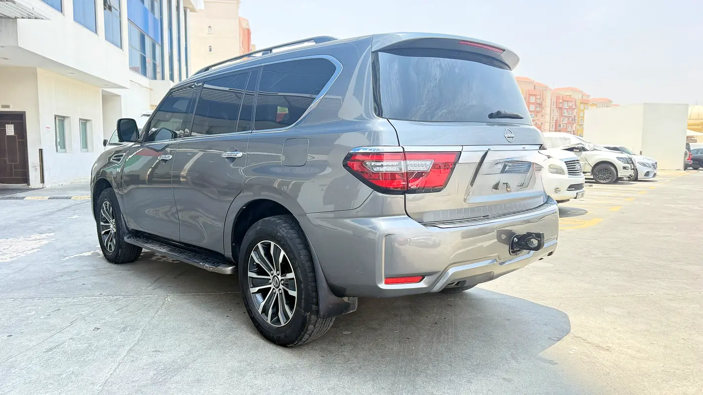 Nissan Armada 2020 — photo 1 of 7