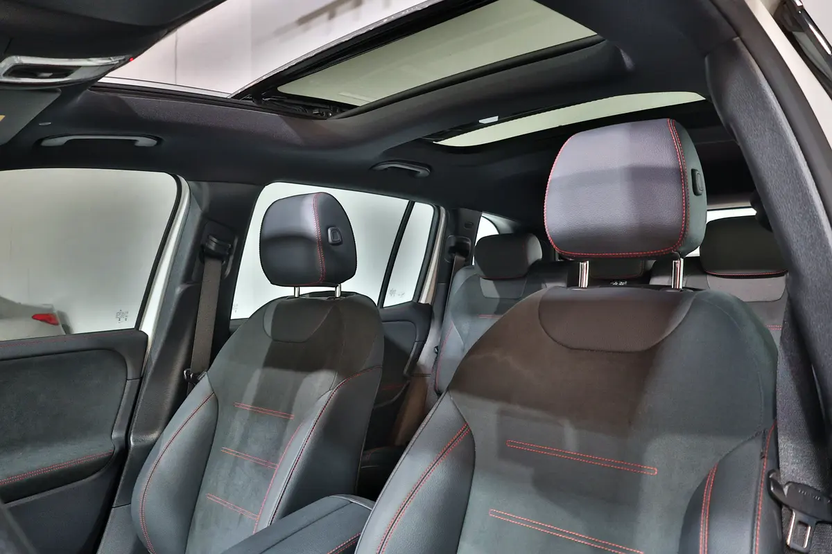 Mercedes-Benz EQB 2025