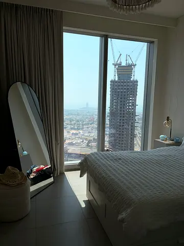 🌇 Private Bedroom + Bathroom for Rent | Downtown Dubai | Available Now – August 20