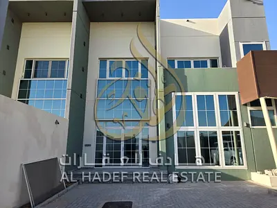تبحث عن الخصوصية المطلقة، الفخامة، والمساحات الشاسعة لعائلتك في أحد أرقى الأحياء السكنية الحيوية في الشارقة؟ شركة الهادف للعقارات تقدم لك العرض الأبرز