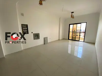 غرفتين وصالة للإيجار السنوي في المويهات 3 | أول ساكن | غرفة غسيل | 53,000 درهم