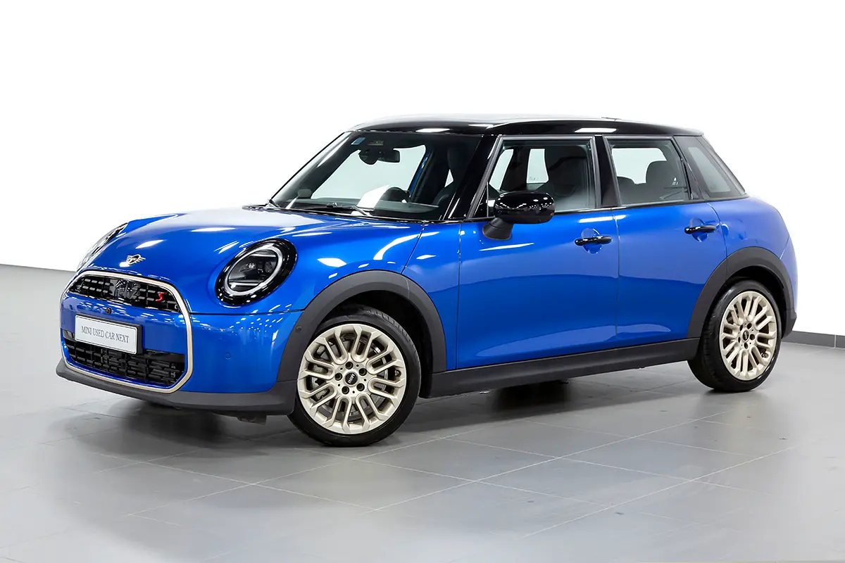 MINI Cooper 2025 — photo 1 of 7