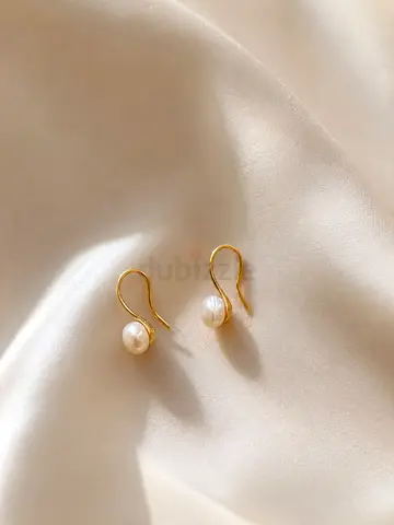 18K Gold-Plated Freshwater Pearl Hook Earrings