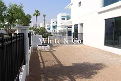 Single Row | Largest Plot | Backing Park