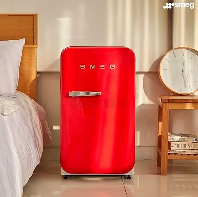 .SMEG 50s Style Fab10 Refrigerator - Red