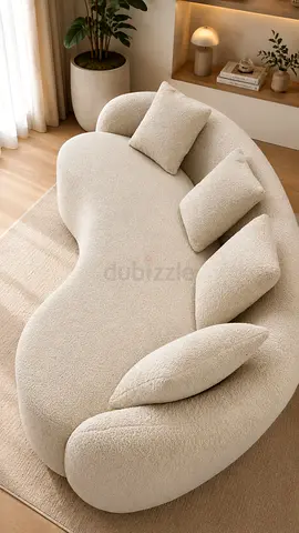 Curved Bouclé 3-Seater Sofa in Cream - Modern Design