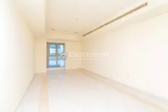 Spacious | High floor | Sea view | Extra Room