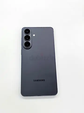 Samsung Galaxy (good condition) - 3 rear cameras, black