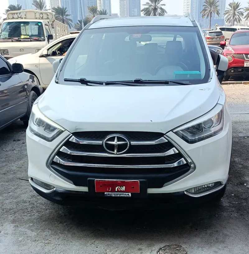 JAC S3 2016 — photo 1 of 2