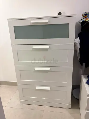 Ikea BRIMNES Chest of 4 drawers, white/frosted glass, in Good Condition