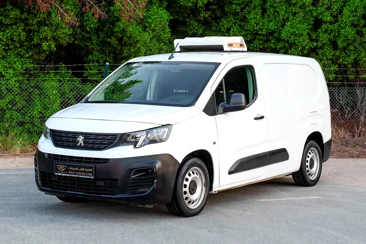 Peugeot Partner 2020 — photo 1 of 15