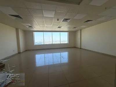950 SQFT)FITTED Office IN SIT TOWER for Rent 85K
