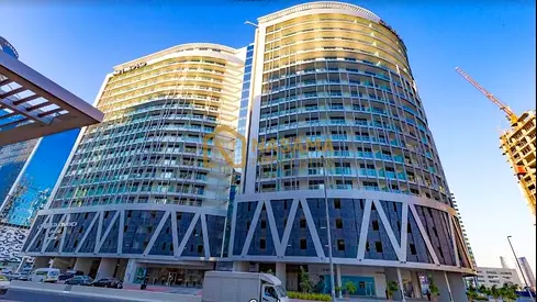Convenient location | Higher Floor | Luxury amenities | Best Price