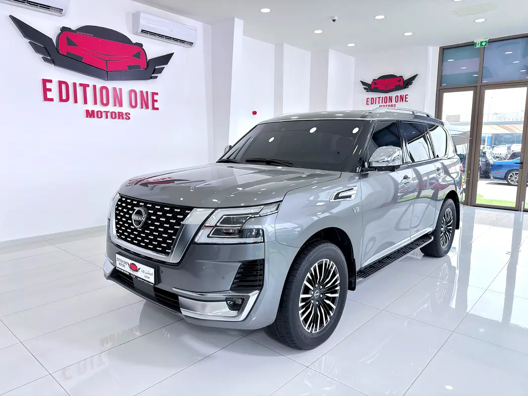Nissan Patrol 2023 — photo 1 of 10