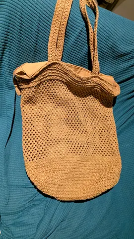 Beige woven straw tote bag - lightweight beach/market bag