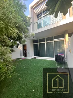 SINGLE ROW | UNFURNISHED 3BR TH | VACANT