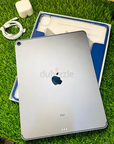 Ipad pro 12.9 3rd generation (64GB) wifi and sim