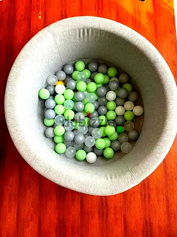 Kids Soft Ball Pit with Balls