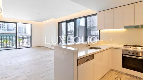 Unfurnished| Spacious| Vacant