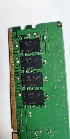 RAM DDR4 ECC server-grade (3200MHz)