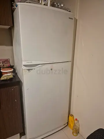 Samsung refrigerator for sale @ 350 AED only